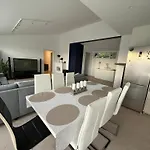 With 5 Bedrooms, Great View And Garden Holiday home