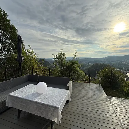 Nyaraló With 5 Bedrooms, Great View And Garden