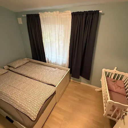 With 5 Bedrooms, Great View And Garden *