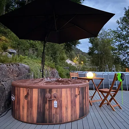 Holiday home With 5 Bedrooms, Great View And Garden