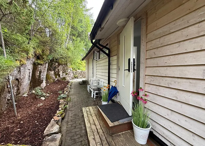 With 5 Bedrooms, Great View And Garden Дом отдыха *